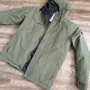 Men’s Large Quiksilver Snowboard/Ski Jacket